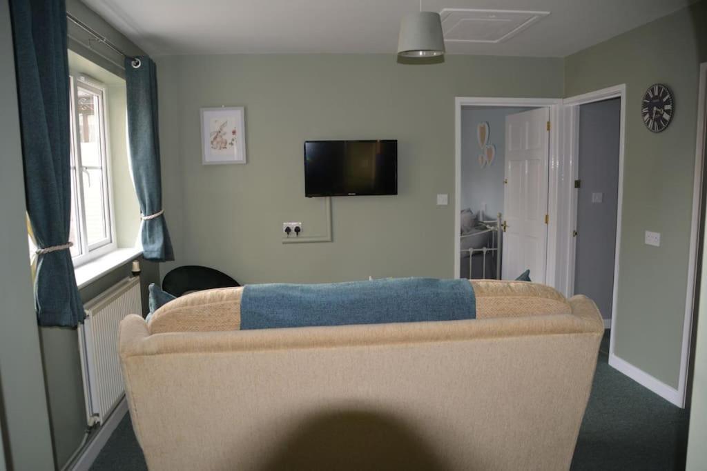 The Coach House At Copper Hall Leominster Extérieur photo