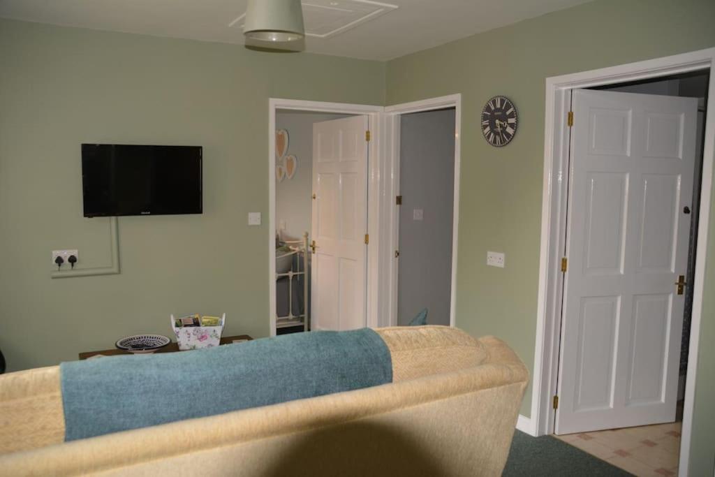 The Coach House At Copper Hall Leominster Extérieur photo