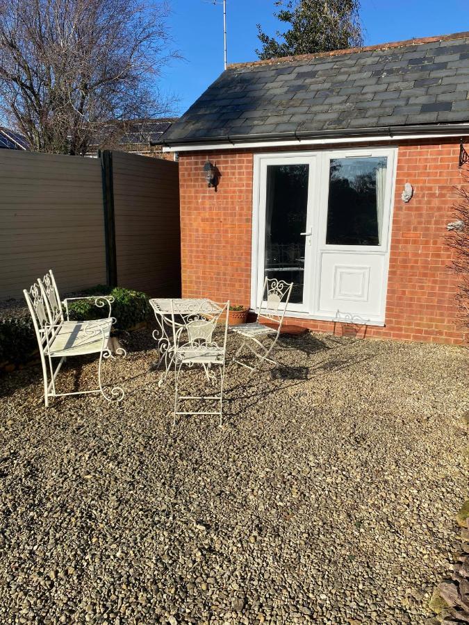 The Coach House At Copper Hall Leominster Extérieur photo